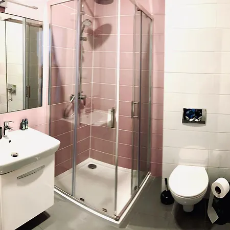 Nowoczesne Eurohelp Blisko Dworca Appartement Częstochowa