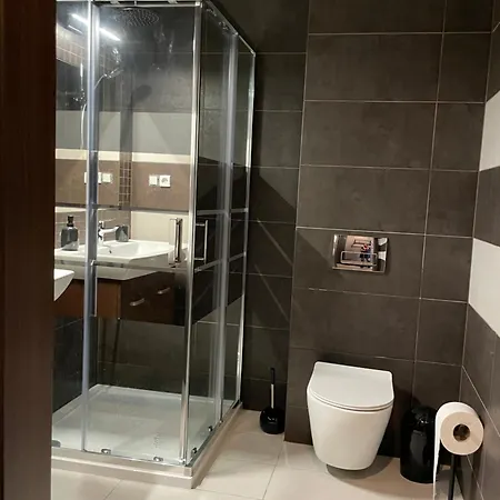 Nowoczesne Eurohelp Blisko Dworca Appartement