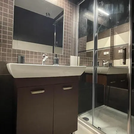 Nowoczesne Eurohelp Blisko Dworca Appartement Częstochowa